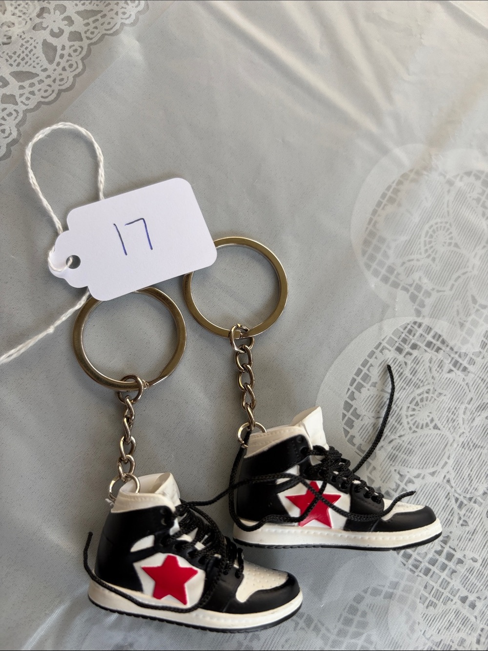 17,Black and White Mini Sneaker Keychain W/a Red Star and Stylish Black Laces